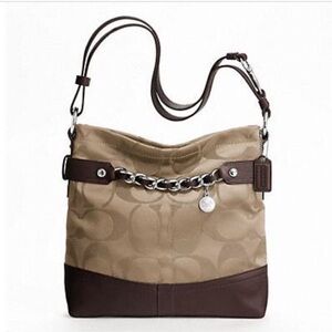 Coach Signature Shoulder Bag / Crossbody